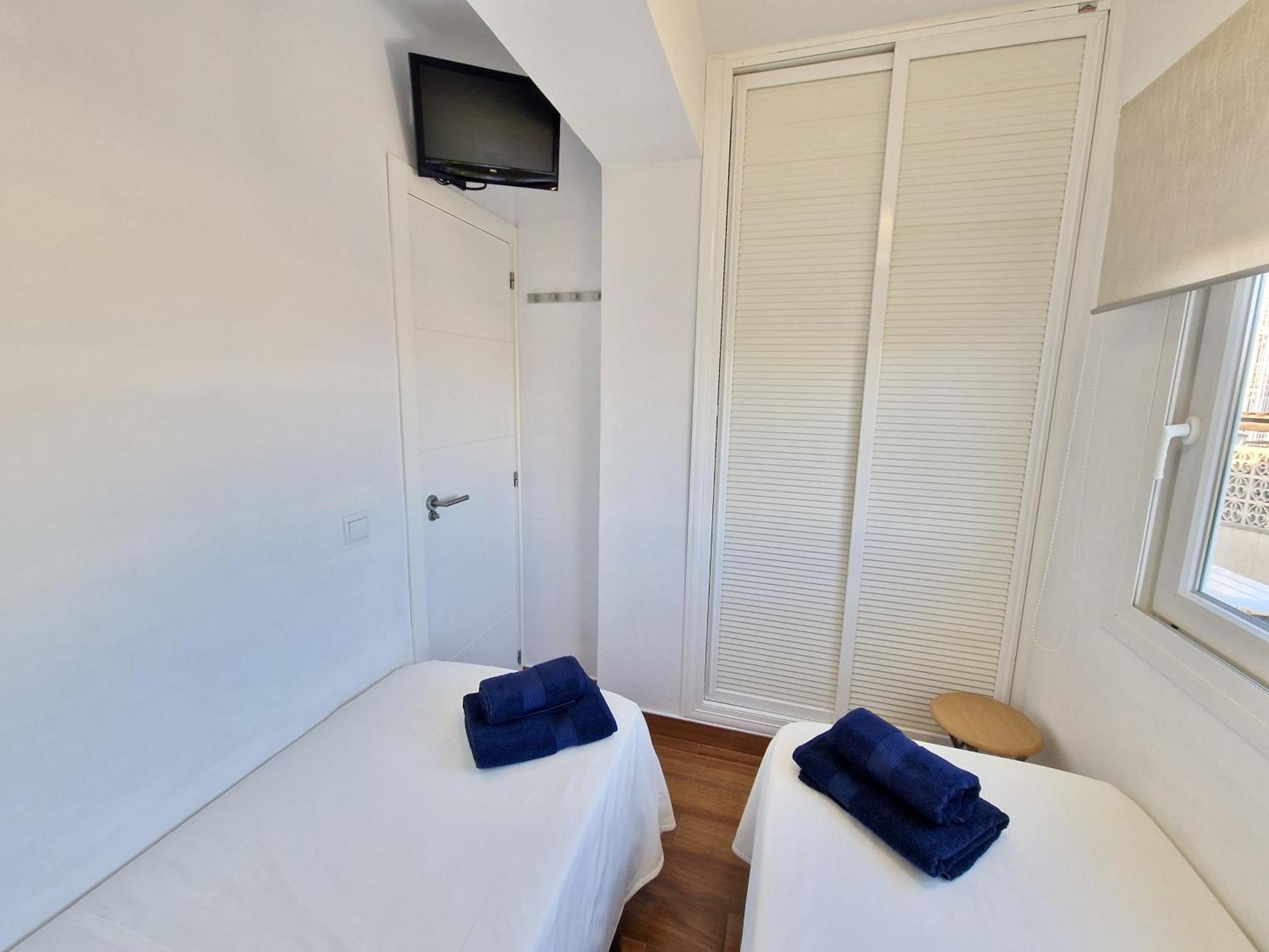 Sr Mediterraneo Playa De La Carihuela Torremolinos Bagian luar foto