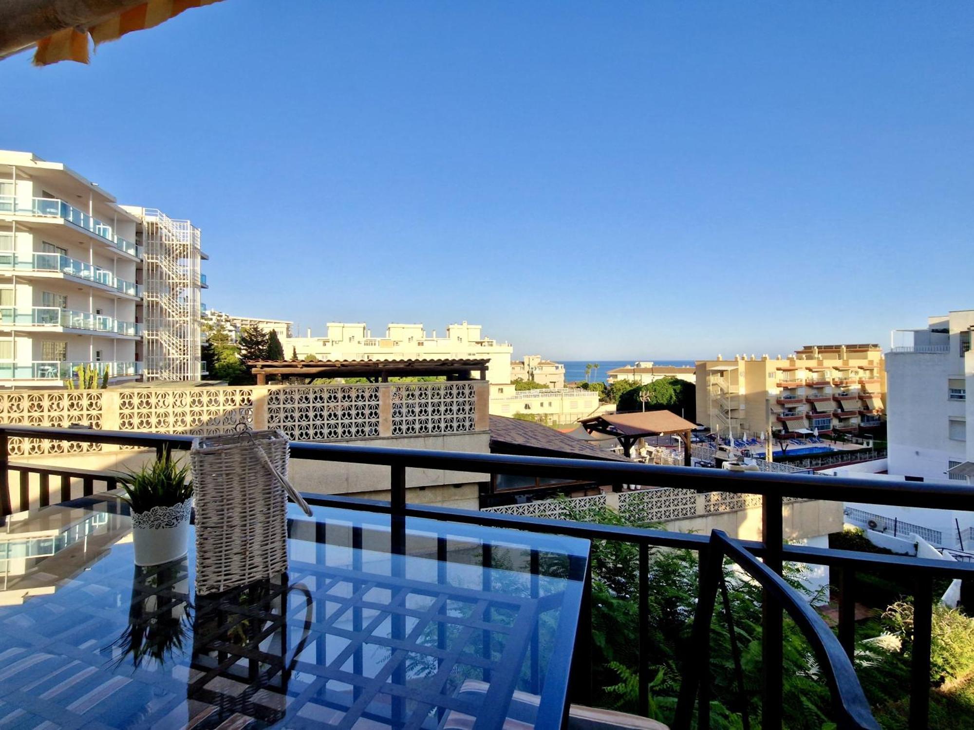 Sr Mediterraneo Playa De La Carihuela Torremolinos Bagian luar foto